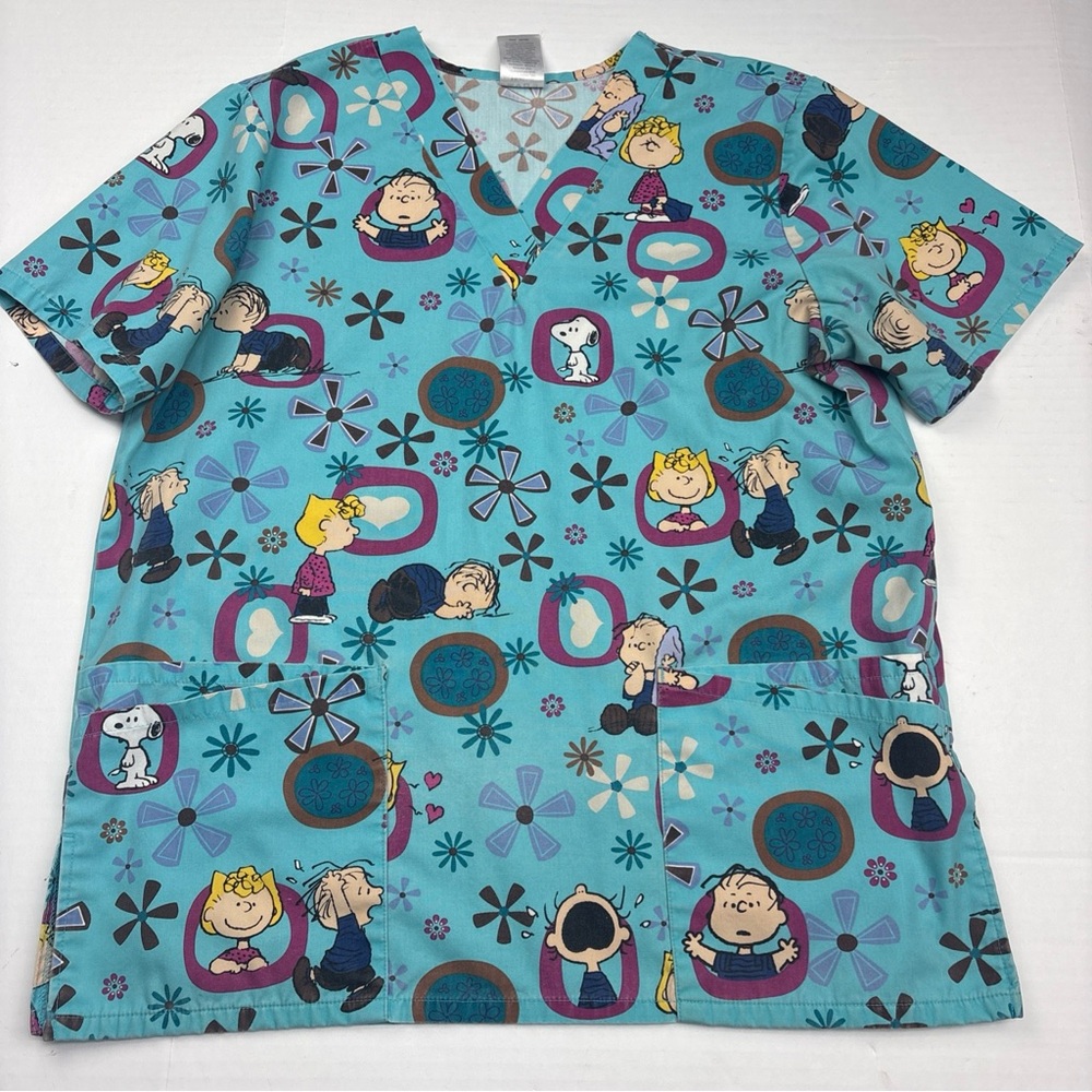 Peanuts Cartoon Women Small Scrub Top Sally Teal Snoopy Linus Nursing Floral